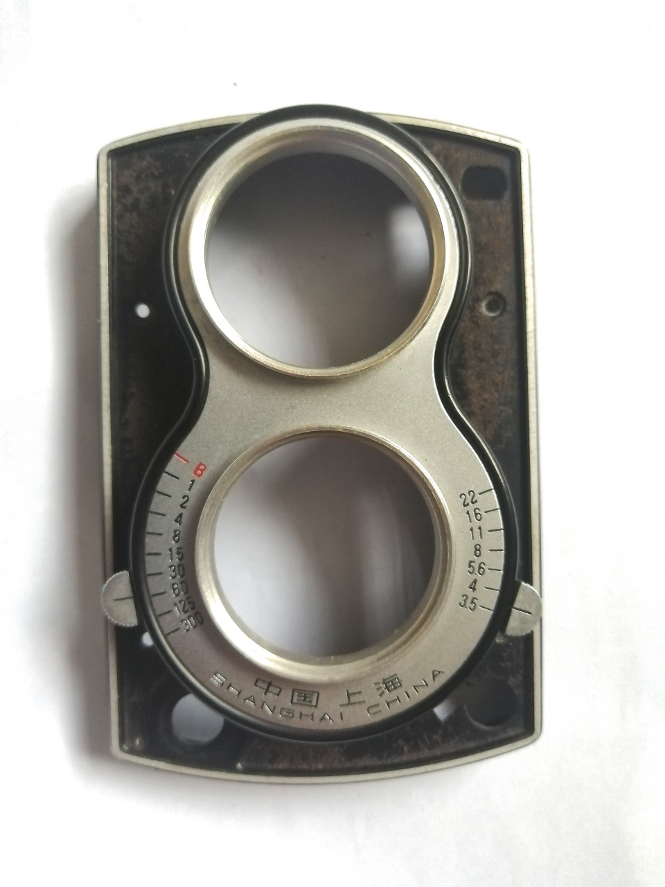 The front face of the Seagull 4A camera (white)