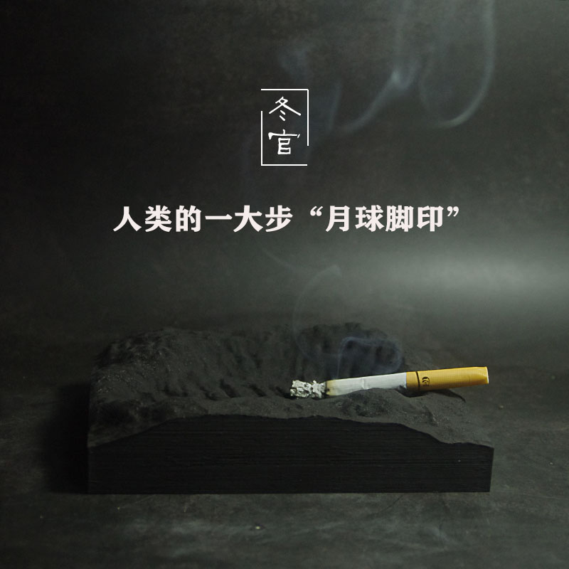 Winter Official Handmade Cement Plaster Footprints on the Moon A giant step of human ornamentation ornament ashtray smoker tank