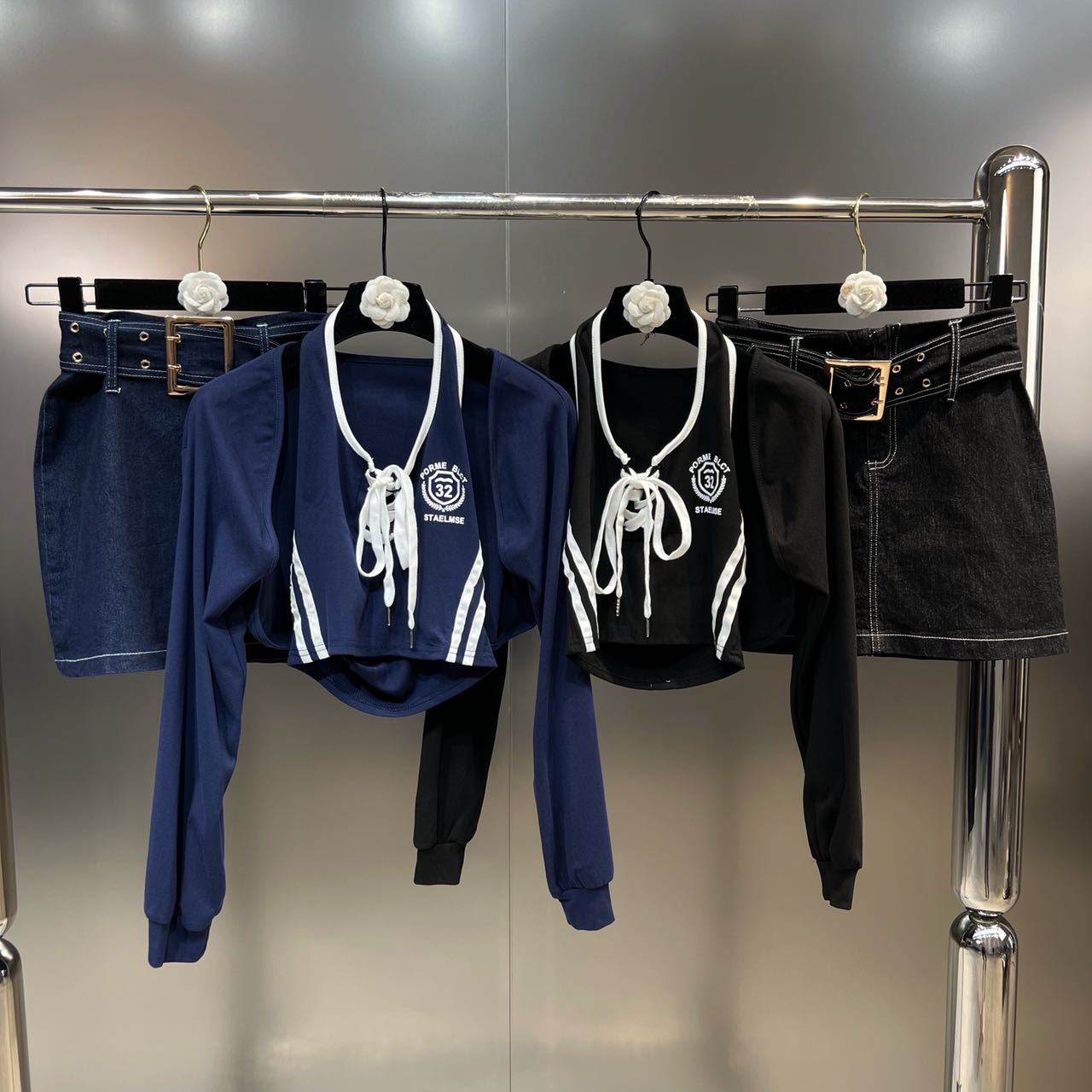 Grapeki MM 2022 Fall Sleeve Shirt Strap with Vest Belt High Waist Half Age Reduction College Fengthree Set