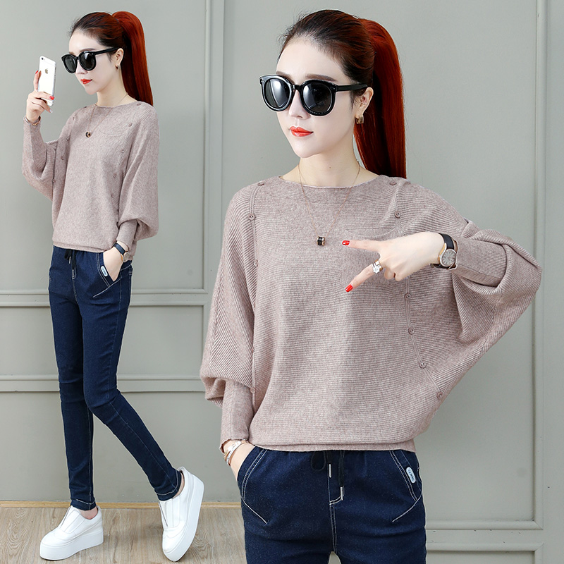 Sweater women's autumn 2020 new women's knitwear European bat shirt base shirt loose outside wear clothing trend