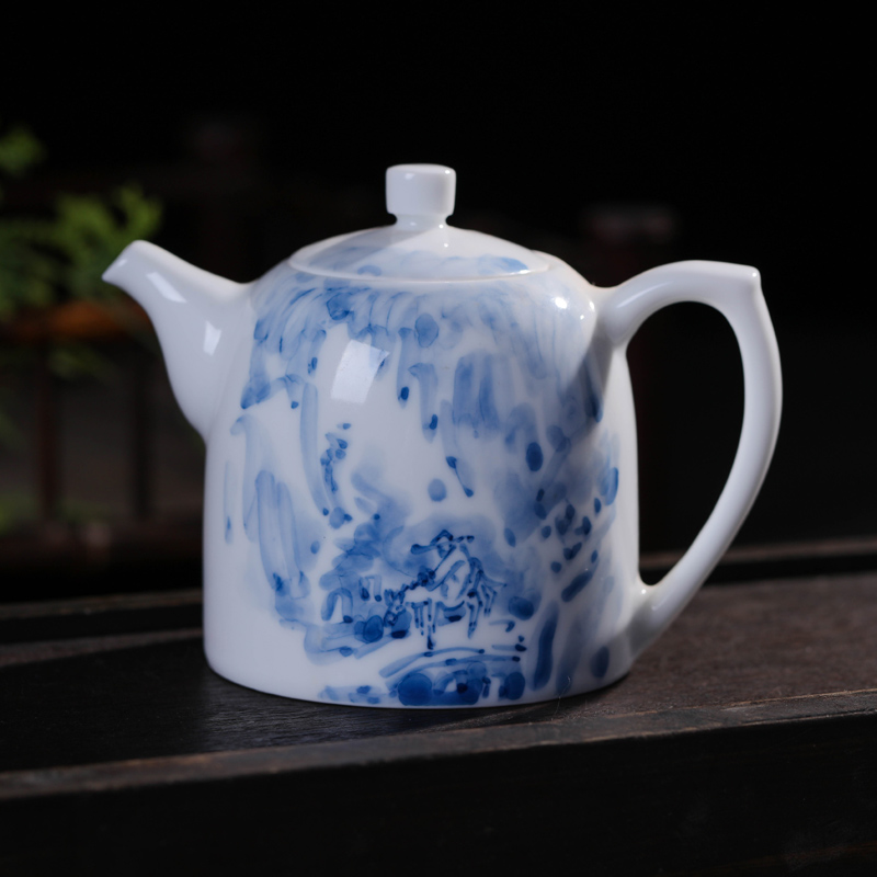 Offered home - cooked Tang Shengyao checking ceramic teapot in jingdezhen porcelain tea kettle hand - made of blue and white porcelain tea set accessories