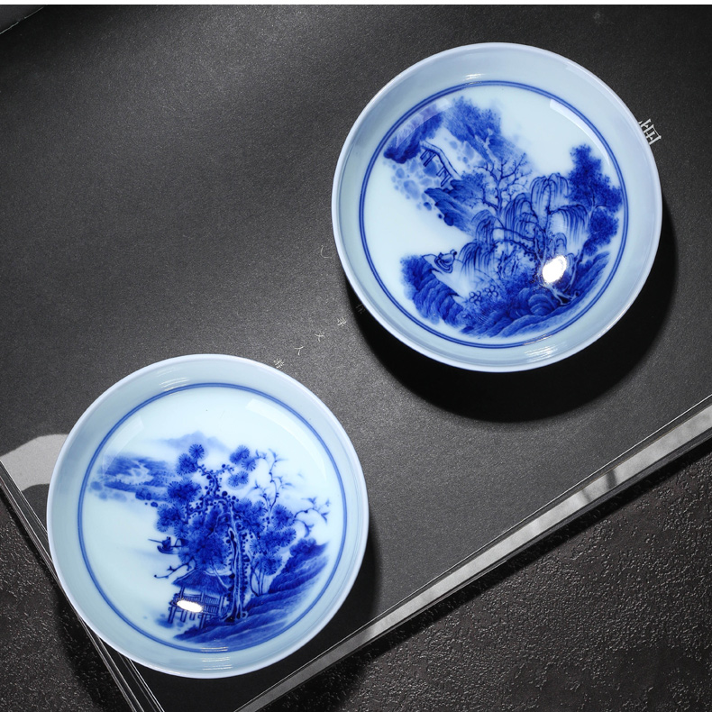 Offered home - cooked maintain fire hand - made of blue and white porcelain tea cups in jingdezhen porcelain bowl is pure manual tea sample tea cup