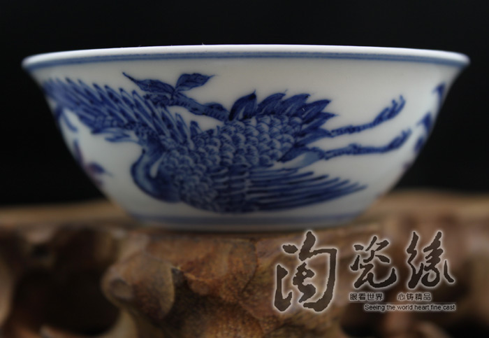 Offered home - cooked jingdezhen porcelain tea set sample tea cup in hand bowl is blue and white porcelain tea tea by hand
