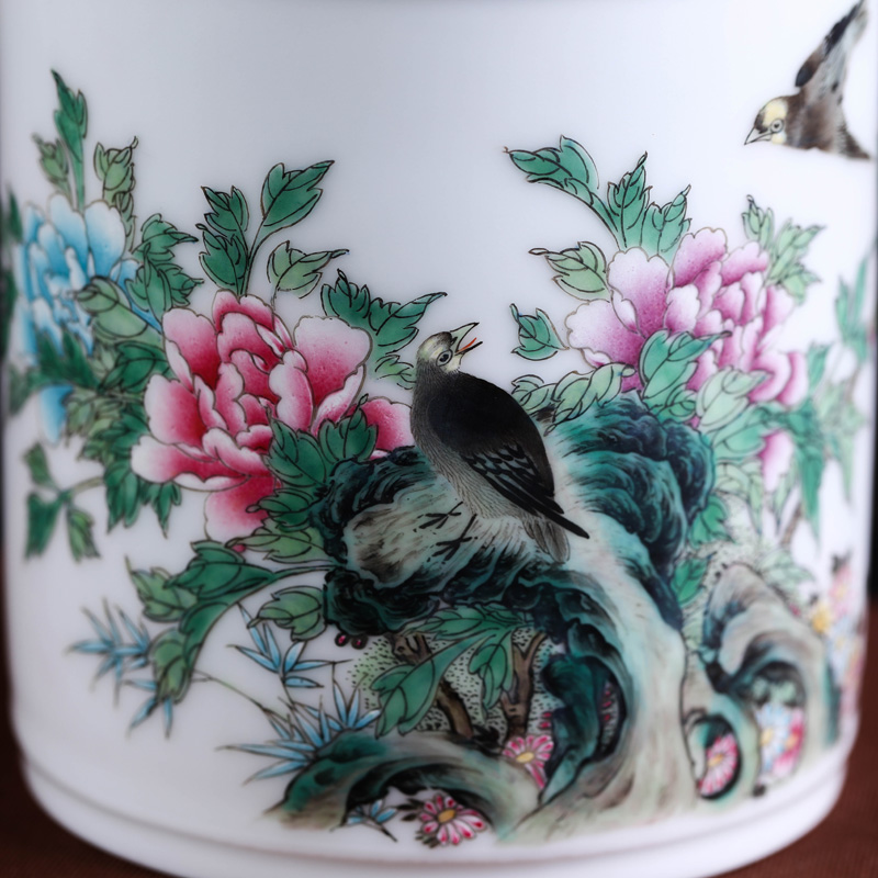 Offered home - cooked in jingdezhen porcelain "four checking ceramic furnishing articles hand - made pastel stationery pen container home decoration