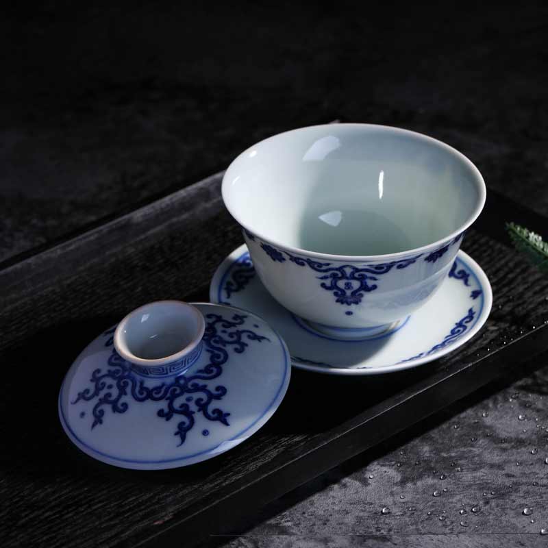 Offered home - cooked in jingdezhen porcelain tureen checking ceramic tea only three cup bowl hand - made of blue and white porcelain tea cups