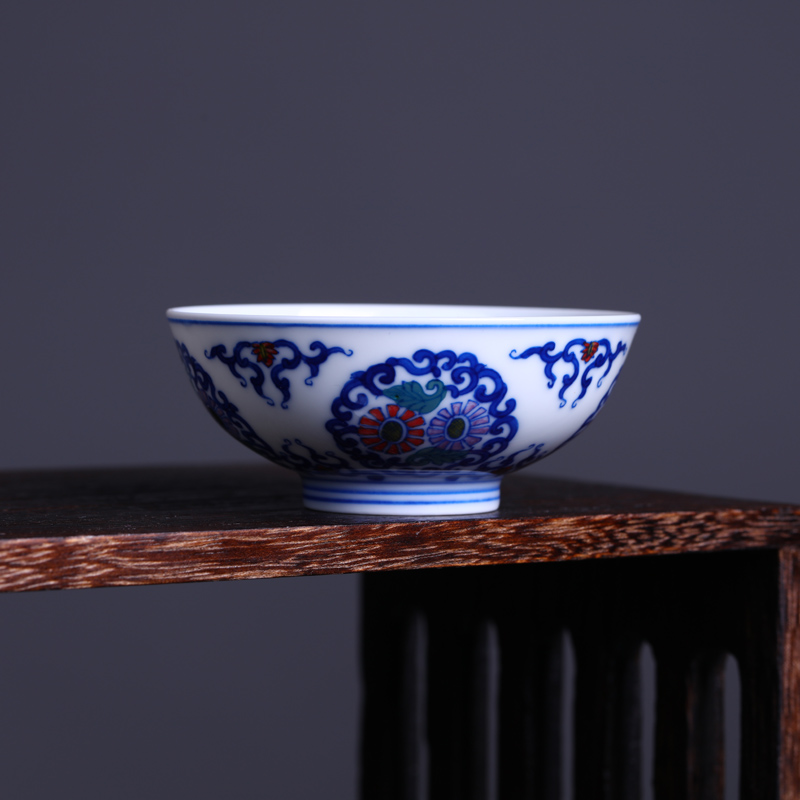 Tea offered home - cooked hand - made in blue and white porcelain bowl, jingdezhen porcelain Tea set sample Tea cup handless small Tea exchanger with the ceramics by hand