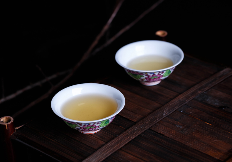 Offered home - cooked jingdezhen porcelain tea cups in hand colored enamel sample tea cup of tea, checking out ceramic bowl tea light