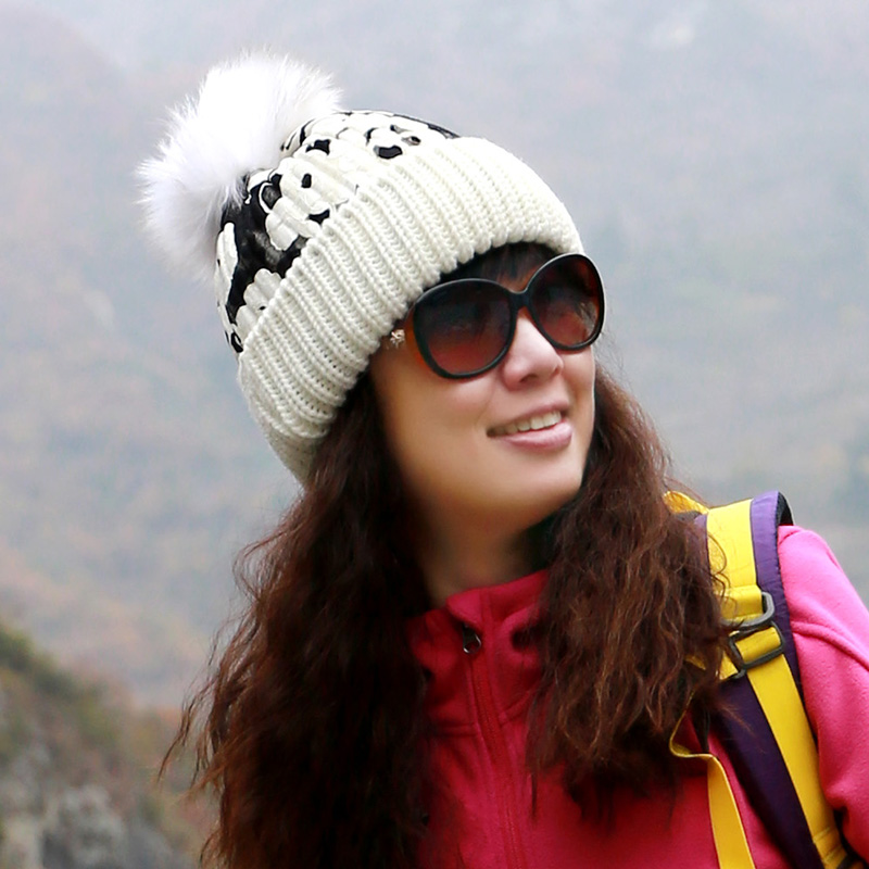 Naughty Outdoor Female Thickening Grip Fluff Wire Cap Autumn Winter Cute Garnter Warm Hat Protective Ear Knit Hat Tide Woman Hat