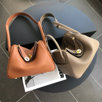 High-end large capacity front layer cowhide single shoulder premium underarm bag hand pillow Lindy cabbage basket cross-body texture