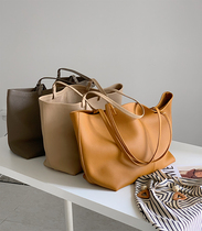 Minimalist texture large capacity womens bag top layer cowhide commuter tote bag under the armpit shoulder bag hand premium shopping bag