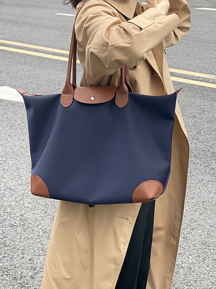 CENGE尼龙布牛皮电脑包手提大容量旅行包托特包出差行李包健身包：出行必备，品质与颜值并存的时尚选择！✨