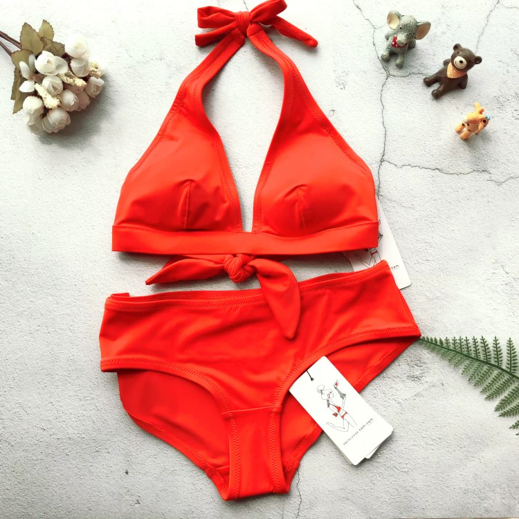 Sexy bikini ba điểm chia bikini Thời trang đơn giản không cảm giác thoải mái màu sắc nghệ thuật thử nghiệm catwalk áo tắm phụ nữ