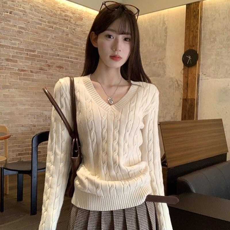 Korean Style V-Neck Sweater for Women 2025 Autumn and Winter Thickened Loose Knit Pullover for Layering or Wearing Alone, Lazy Style Knit Top Korean Style V-Neck Sweater for Women 2025 Autumn and Winter Thickened Loose Knit Pullover for Layering or Wearing Alone, Lazy Style Knit Top
