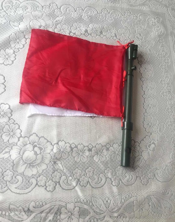 New multi-functional signal hand flag Red and white two-color command flag Single soldier signal liaison flag small horn issuing flag