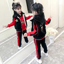 Girls golden velvet set autumn and winter 2021 new foreign atmosphere Net red in large childrens clothing plus velvet thickened sports three-piece set
