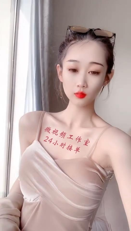 桥边姑娘胸前刻字修复2021版