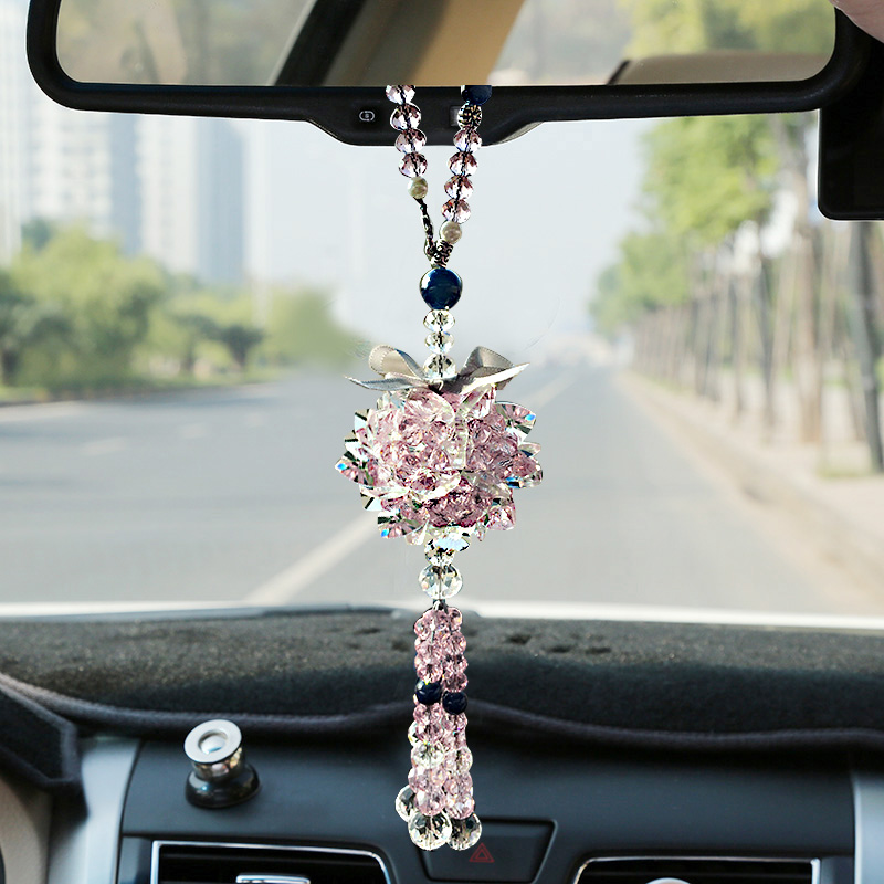 Ya NiSi snowflake crystal car pendant car interior charm net red goddess high-end perfume rearview mirror pendant male