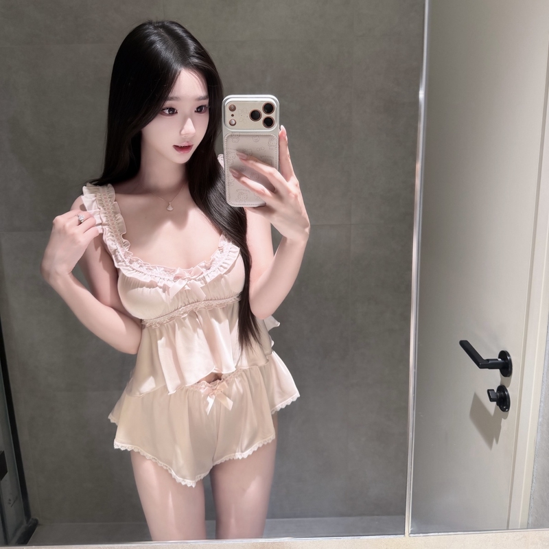 Aura* Luli Lace Sweet Contrasting Color Lace Camisole Lace Bow Waist-Cinching Top Shorts Pajama Set Aura* Luli Lace Sweet Contrasting Color Lace Camisole Lace Bow Waist-Cinching Top Shorts Pajama Set