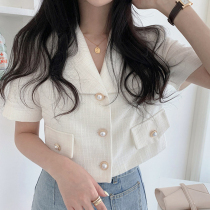 Korean chic summer small crowdsourced retro neckline Pearl Buckle Loose thin and casual shorts Little Western suit jacket