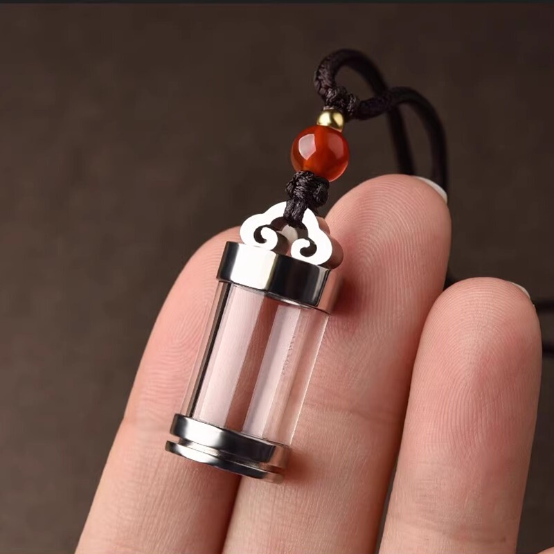 Cinnabar Bottle Portable Empty Bottle Pendant for Men and Women, Cinnabar Raw Stone Powder Necklace, Sealed Waterproof Keychain, Phone Chain Accessory