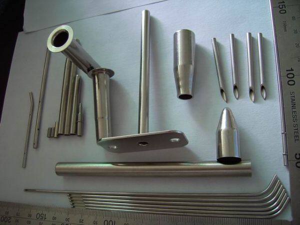 Stainless steel capillary copper tube aluminum tube Bundle mouth flaring Bending punching Crimping processing Precision cutting processing