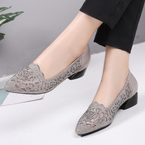 2022 New spring genuine leather water drill low heel hollowed-out single shoe woman breathable mesh yarn sandals summer Baotou Mom shoes