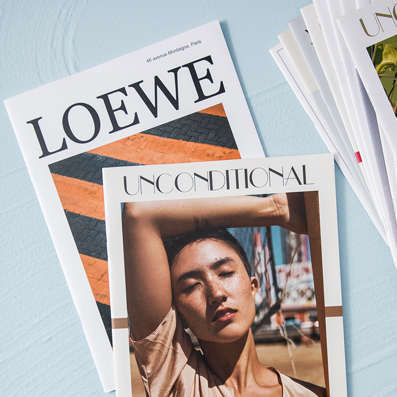 Retro ins wind English notebook Nordic wind net red magazine cover props book A4 photo props model book pose decoration book black and white simple still life creative photography background