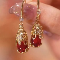 (Aulley withdraws the cabinet clearance and leak) The court wind red paleo temperament earrings female。