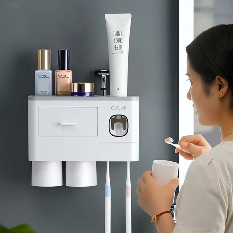 Lovers toothbrush shelving cup mouthwatering cup double free of punch and automatic squeeze of toothpaste Toothpaste Containing family magnetic attraction