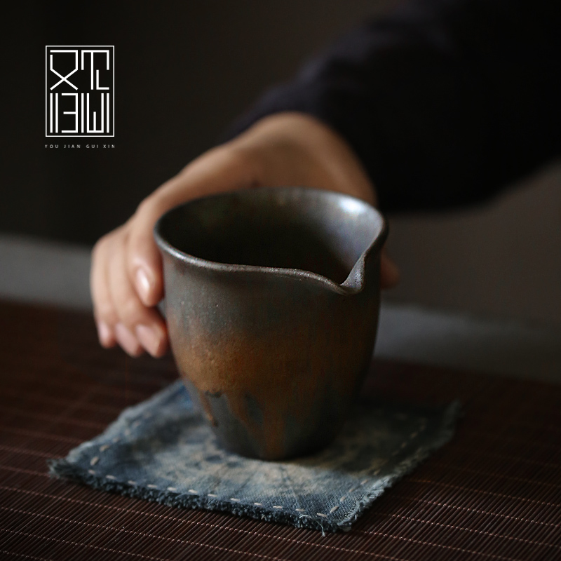 See also Guixin handmade gilt thick pottery fair cup ceramic tea dispenser retro uniform cup filter tea sea household