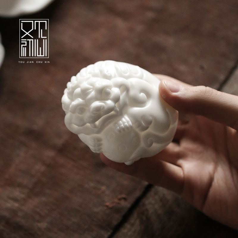 See also Guixin Dehua white porcelain cat tea pet can be raised Handmade tea play ornaments boutique kung fu tea ceremony accessories