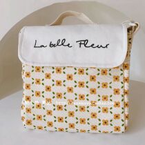 Bao Xiaoyu 2022 new Korean ins children baby embroidery letters broken flower canvas portable messenger bag