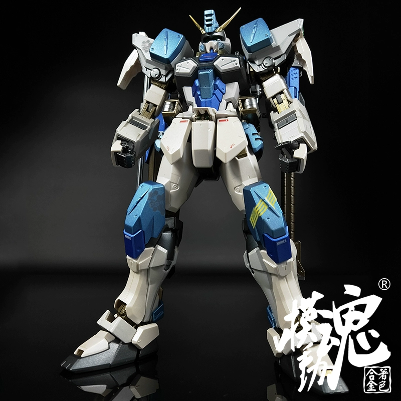 Khuôn điểm màu hợp kim linh hồn năng động Bandai Gundam Mô hình lắp ráp MG Storm Sự khéo léo cực kỳ cháy bỏng Màu xanh lam - Gundam / Mech Model / Robot / Transformers