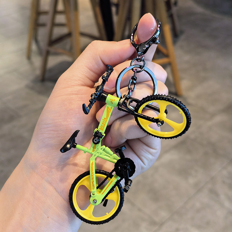 Creative Folding Mountain Bike Personalized Keychain for Men and Women, Couple Keychain, Cute Bicycle Key Chain Pendant