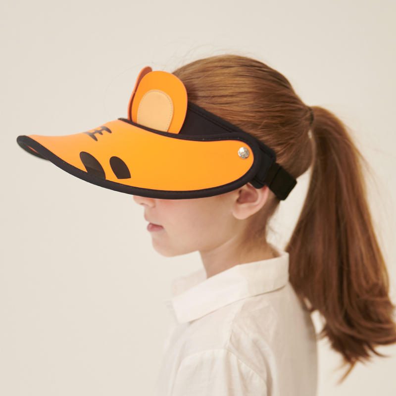 Veya recommends a cup with a bear child sunscreen cap empto sunscreen hat out of the shade to cover the UV-resistant large peak