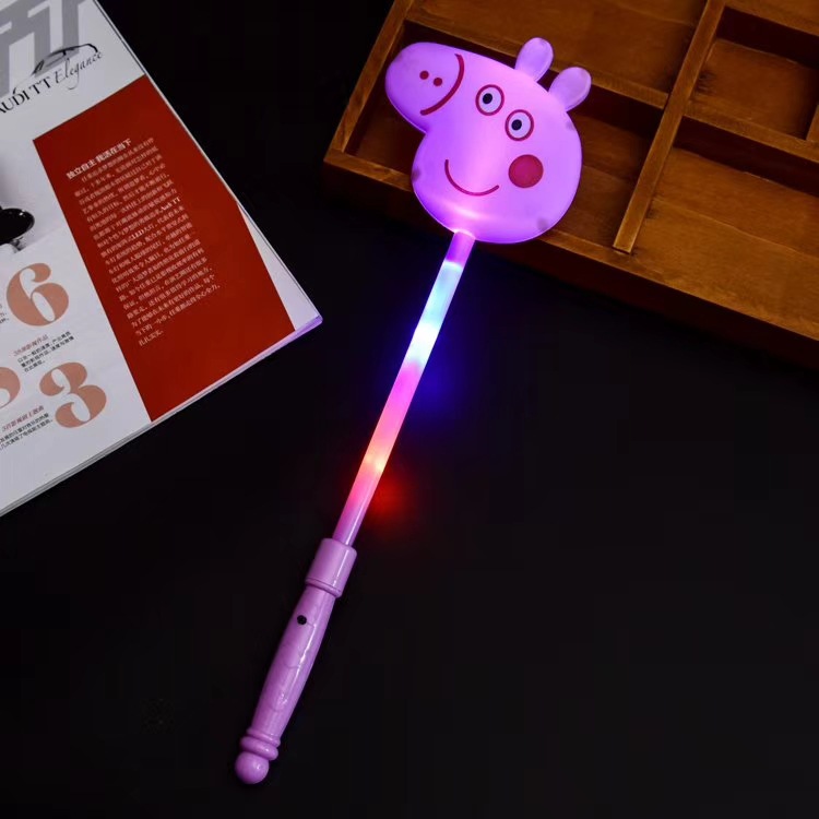 Pig ánh sáng cung cấp buổi hòa nhạc led flash kẹo mút trẻ em đồ chơi phát sáng bốn phần kính thiên văn lan rộng - Sản phẩm Đảng / Magic / Hiệu suất đồ halloween cho bé