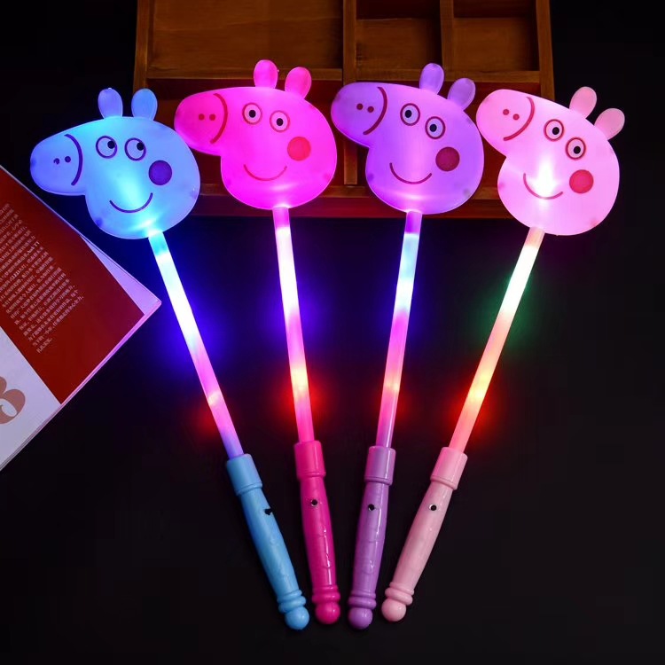 Pig ánh sáng cung cấp buổi hòa nhạc led flash kẹo mút trẻ em đồ chơi phát sáng bốn phần kính thiên văn lan rộng - Sản phẩm Đảng / Magic / Hiệu suất đồ halloween cho bé
