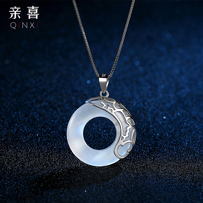 Moon necklace female sterling silver pendant shaking tide with the same sweater chain wild net red simple clavicle chain light luxury niche