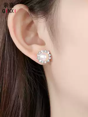 Pearl earrings women's sterling silver 2021 new trend simple and small temperament Korean high-end freshwater pearl earrings