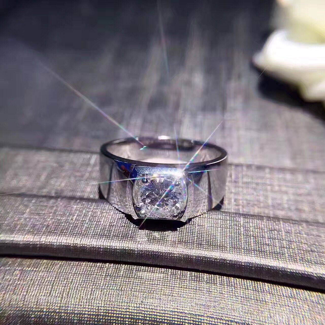 White 18K gold platinum male diamond ring 1 carat diamond male ring ring wedding engagement courting couples to the ring