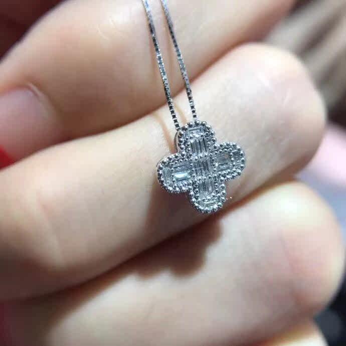 18K white gold four-leaf straw diamond necklace with female luxury group inlaid with diamond pendant with silver necklace