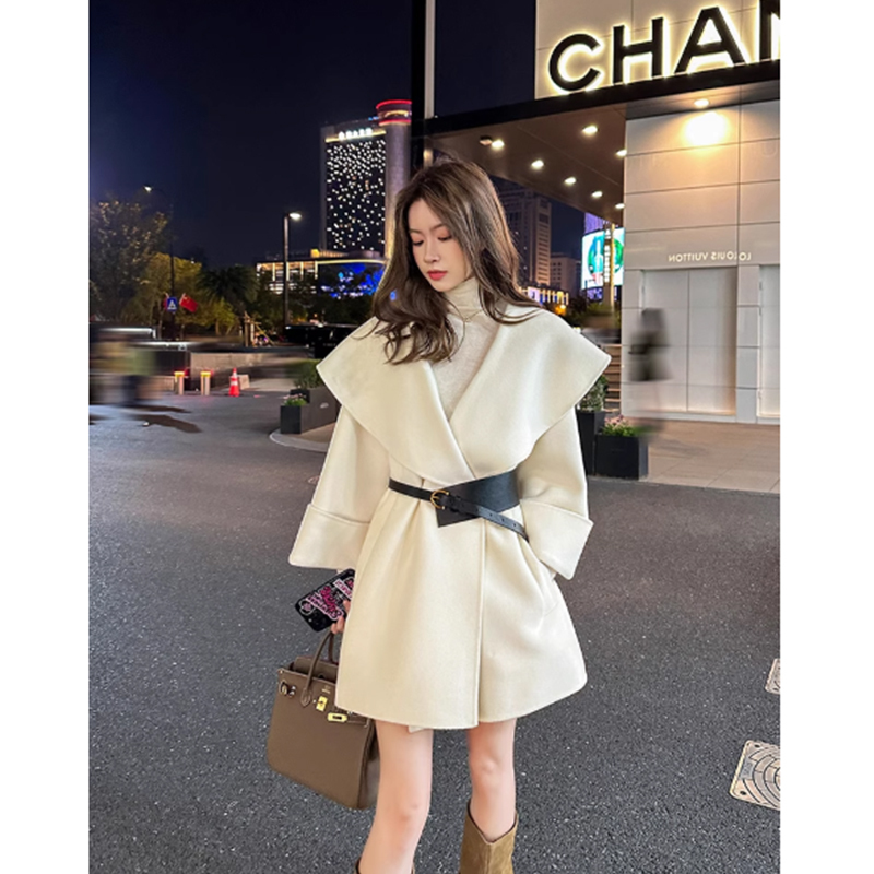 High-End Elegant Lapel Cape Woolen Coat Korean Style Loose Waist-Cinching Belted Woolen Coat for Women in Autumn and Winter