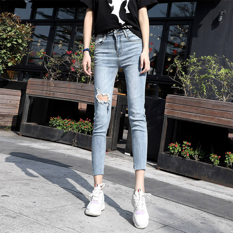 Ripped jeans women's autumn 2022 new high-waisted thin eight-point small light-colored nine-point beggar pants thin section