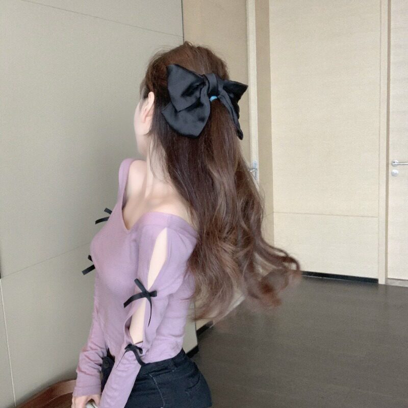 2021 Design sense niche net red one-word shoulder short T-shirt advanced sense slim long-sleeved top women's summer thin section