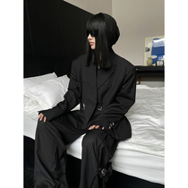 He Yimo Niche high-end star metal suit jacket womens 2023 loose profile shoulder pad top trend