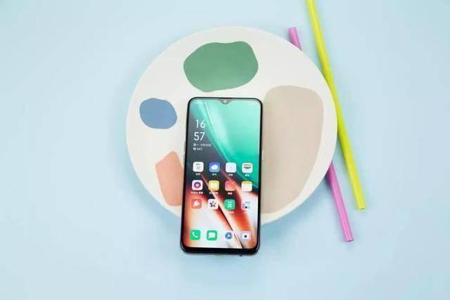 硬核新机OPPO K5入手价仅1699