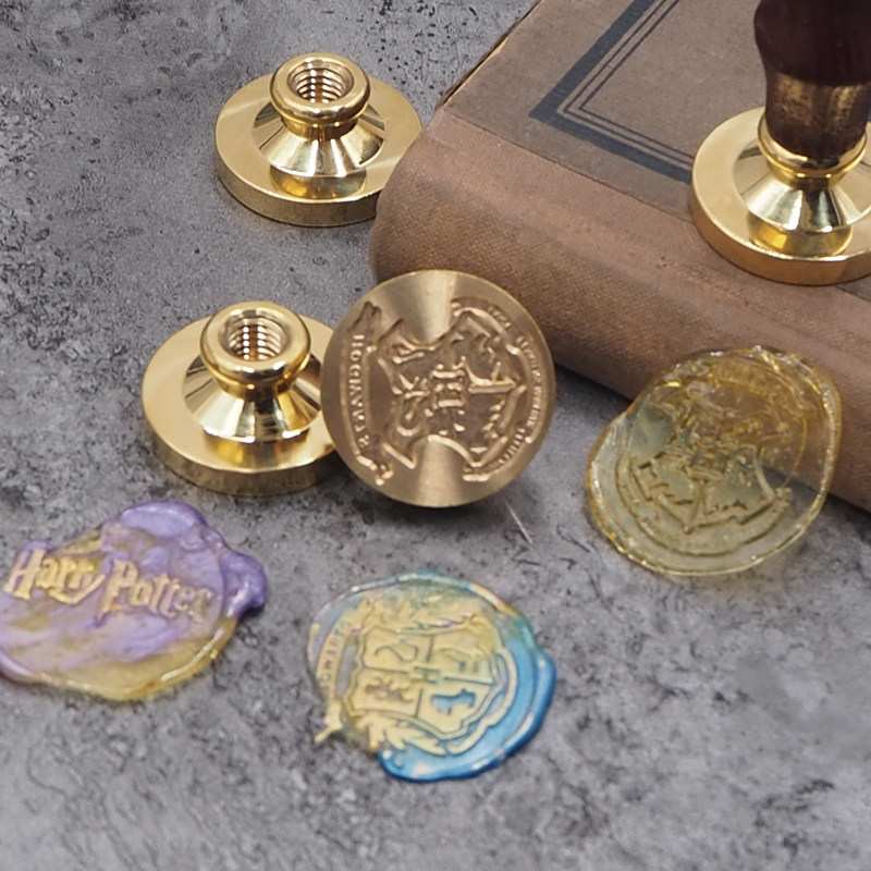 Find the card Fire Lacquer Seal Wax Seal Seal Seal Print Harry Potter Home Emblem Postmark of Hare Hogwarz Perimeter