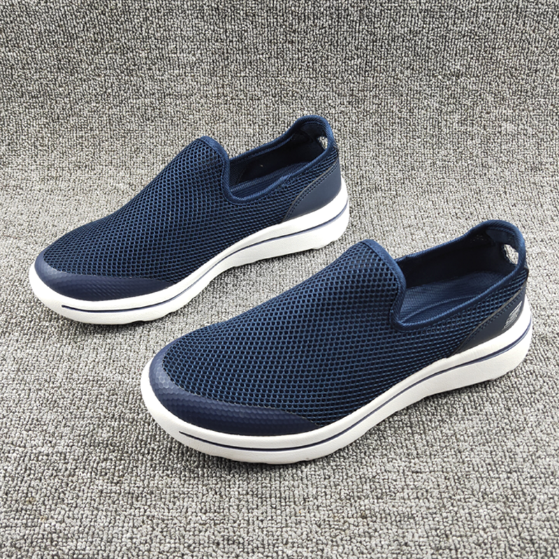 Men's shoes Foreign trade tail single Soft bottom One foot pedal Lazy Man New Macroporous Breathable Light Abrasion Resistant Bean Bean Casual Bag Shoes