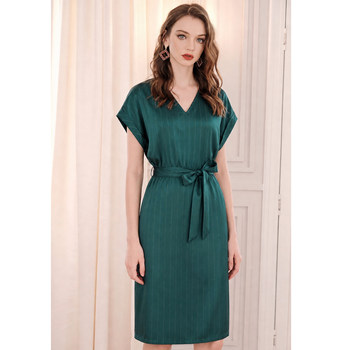 ລະດູຮ້ອນໃໝ່ປີ 2026 ແບບ retro royal lady style striped silk satin ຄໍ v-neck dress ສົດໃສສໍາລັບແມ່ຍິງທີ່ມີສາຍແອວ, ແຂນສັ້ນ, ຍາວກາງ