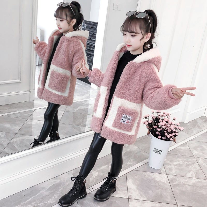 Girls' winter clothing lamb velvet cotton-padded jacket long version plus velvet thickening 2021 middle-aged children's jacket little girl's cotton-padded jacket